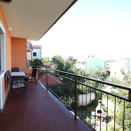Apartments Ellen Баньоле Екстер'єр фото